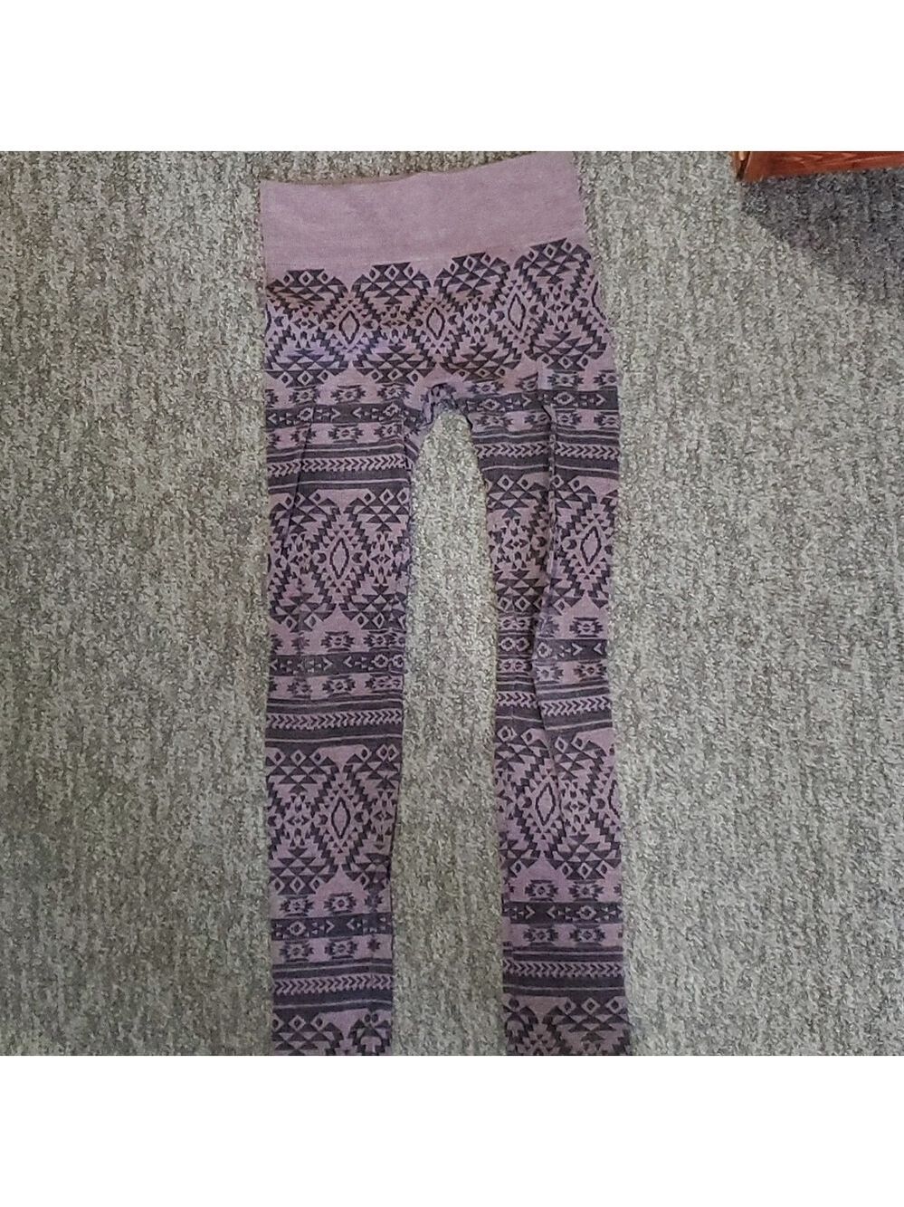 Suzy shier leggings size small